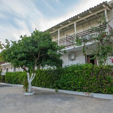 Theodora Location In Next To The Party Area Gæstehus