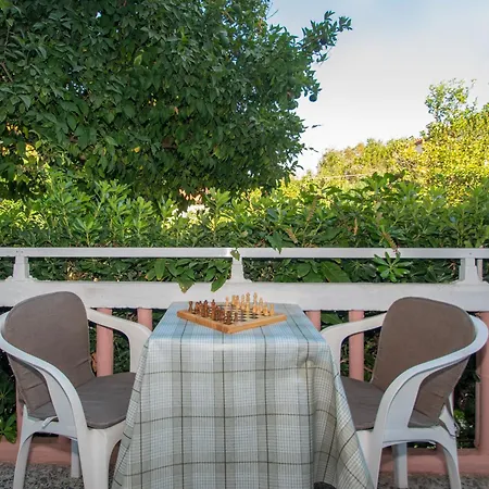 Theodora Location In Next To The Party Area Gæstehus