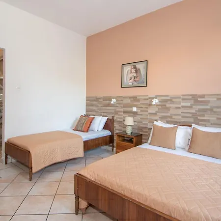 Theodora Location In Next To The Party Area Pensionat Laganas